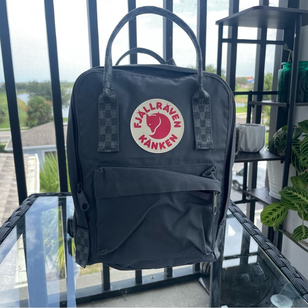 Fjallraven Kanken Mini Super Grey/Chess Pattern Backpack